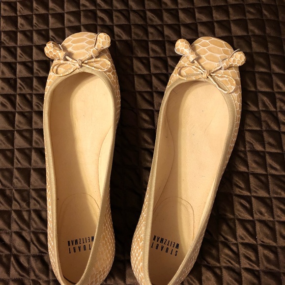 NEW! Stuart Weitzman snake embossed flats - Picture 3 of 6